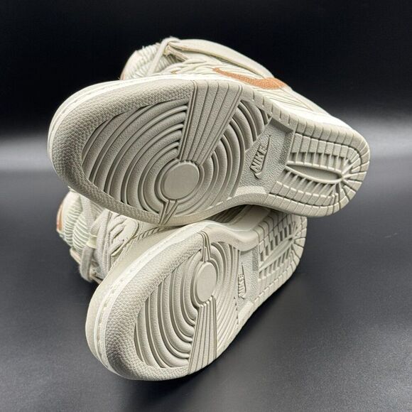 Wmns Nike Dunk Sky High Wedge 'Light Bone Metallic Red Bronze' - Picture 8 of 9